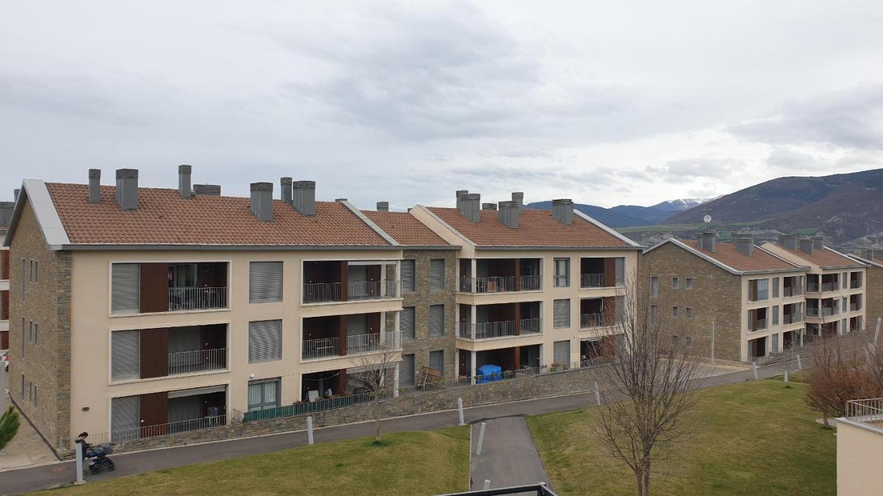 Acogedor Apartamento En Las Margas Sabinanigo Luaran gambar